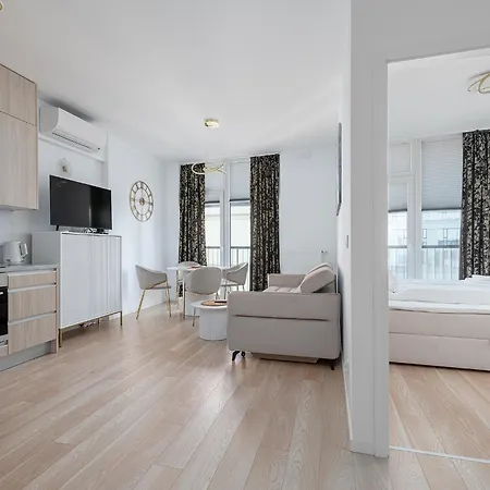 Rentplanet - Krochmalna * Warsaw